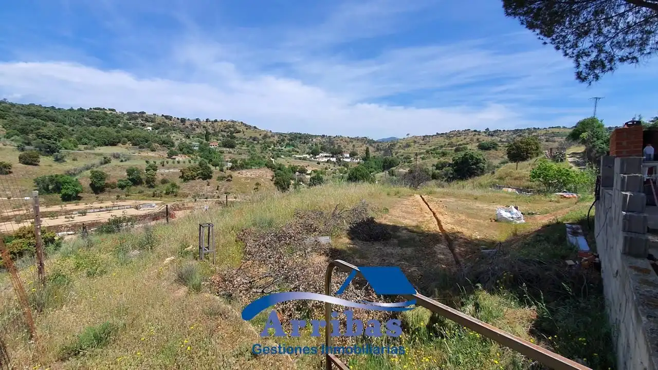 Finca rústica en venta en Almorox con Calefacción y Jardín privado