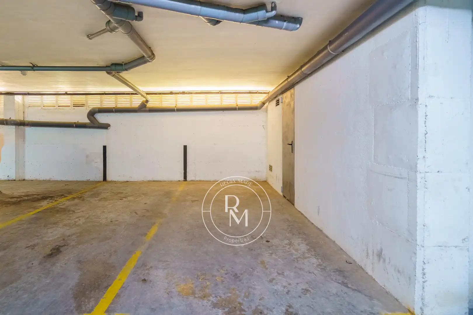 Parking de Piso en venta en El Vendrell con Aire acondicionado, Calefacción y Jardín privado