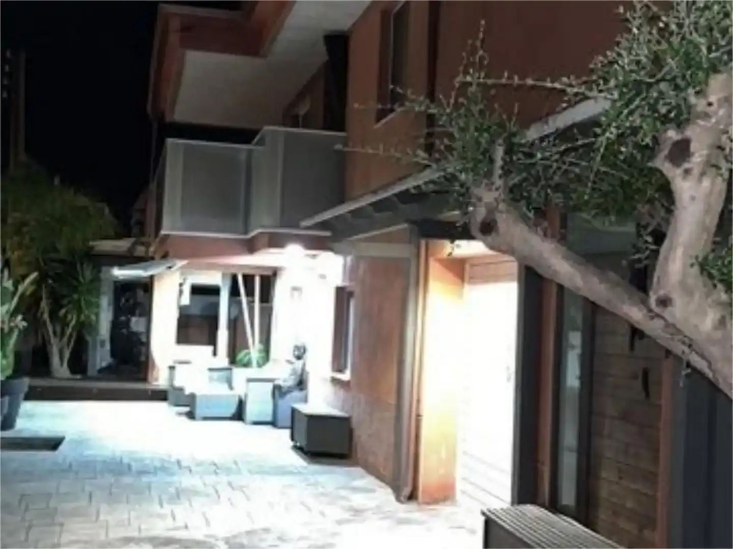 Einfamilien-Reihenhaus zum Verkauf in Cunit mit Klimaanlage, Schwimmbad und Balkon