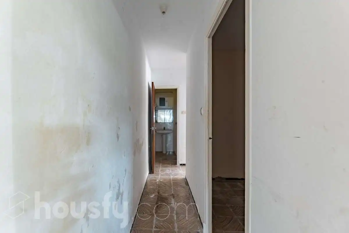 Haus oder Chalet zum Verkauf in Torrelavit mit Privatgarten, Terrasse und Balkon