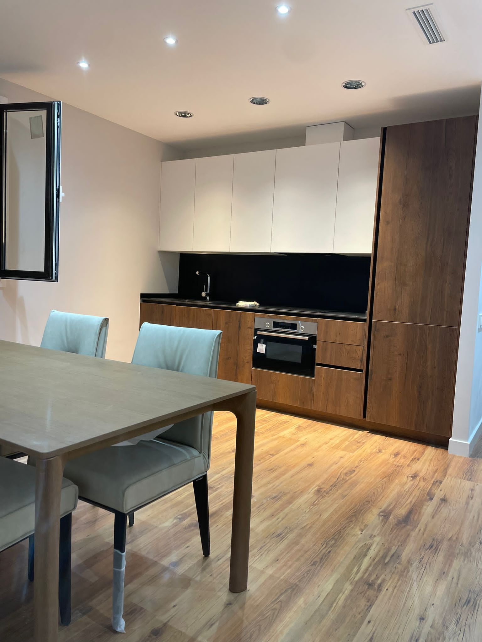 Kitchen of Flat to rent in  Barcelona Capital  with Air Conditioner, Heating and Parquet flooring