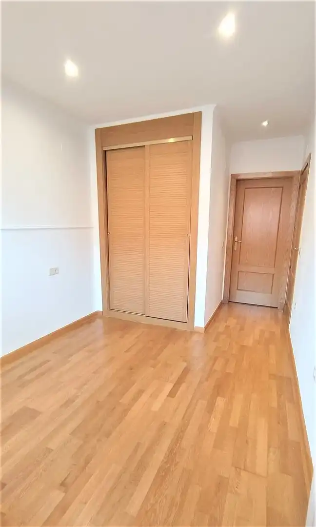 Appartement avec piscine à louer à MADAMME CURIE, imagen 14