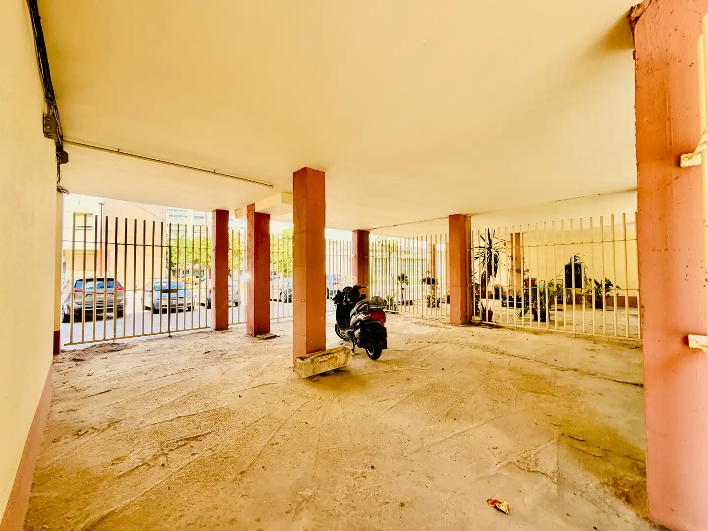 Parking of Flat for sale in Sevilla  with Air Conditioner and Terrace