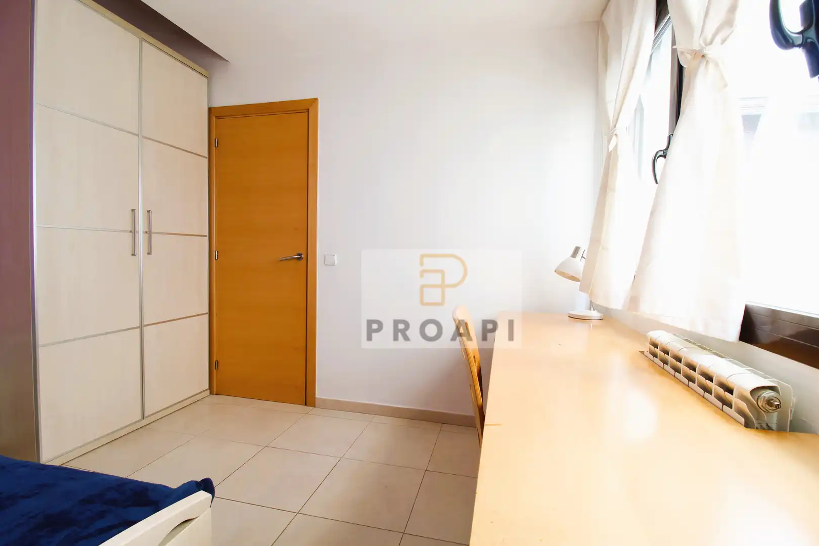Schlafzimmer von Wohnung zum Verkauf in Girona mit Balkon