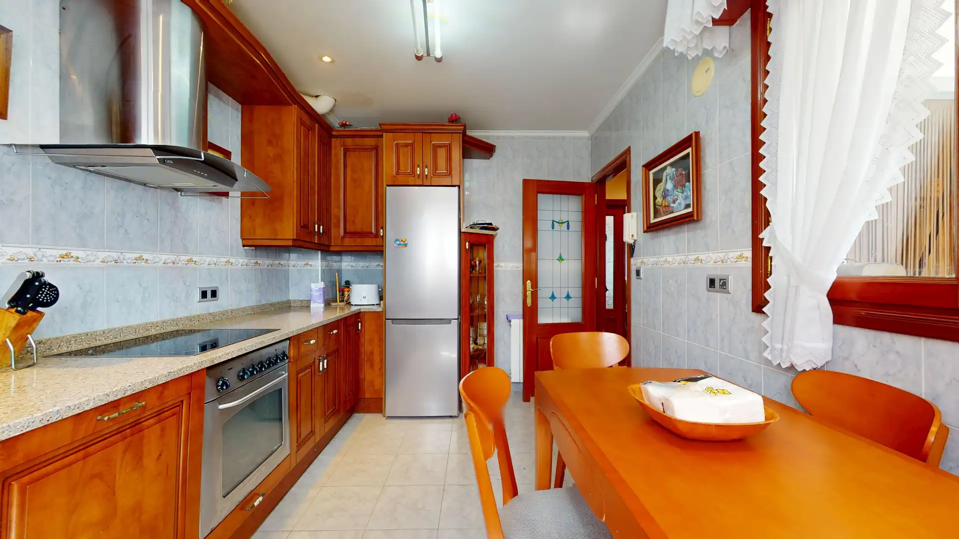 Cocina de Casa o chalet en venta en Castro-Urdiales con Calefacción, Terraza y Trastero