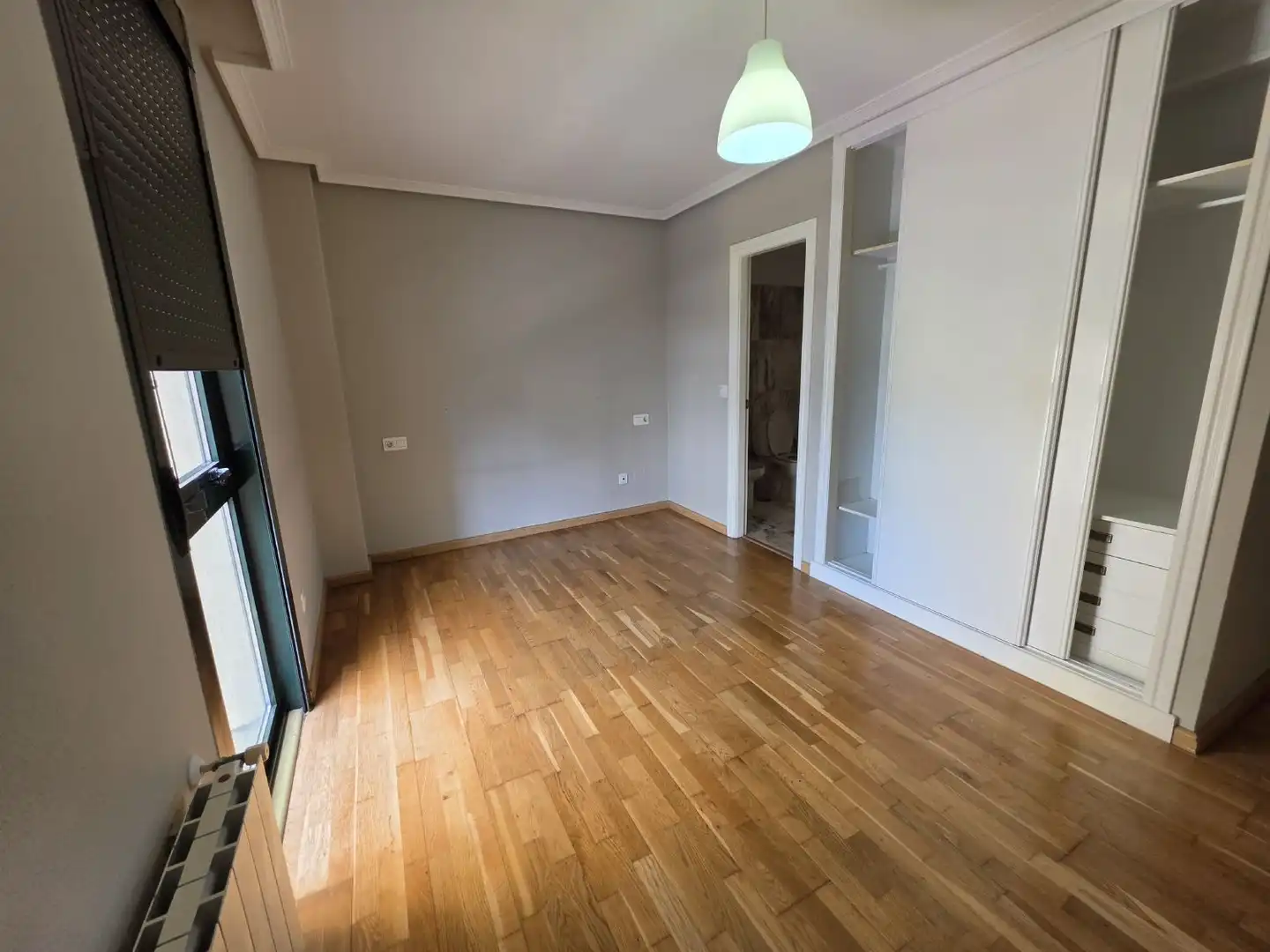Habitación de Piso de alquiler en A Coruña Capital  con Calefacción