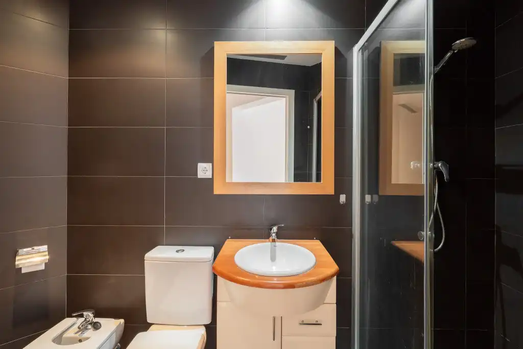 Bany de Apartament en venda en Barcelona amb Aire condicionat, Parquet i Balcó