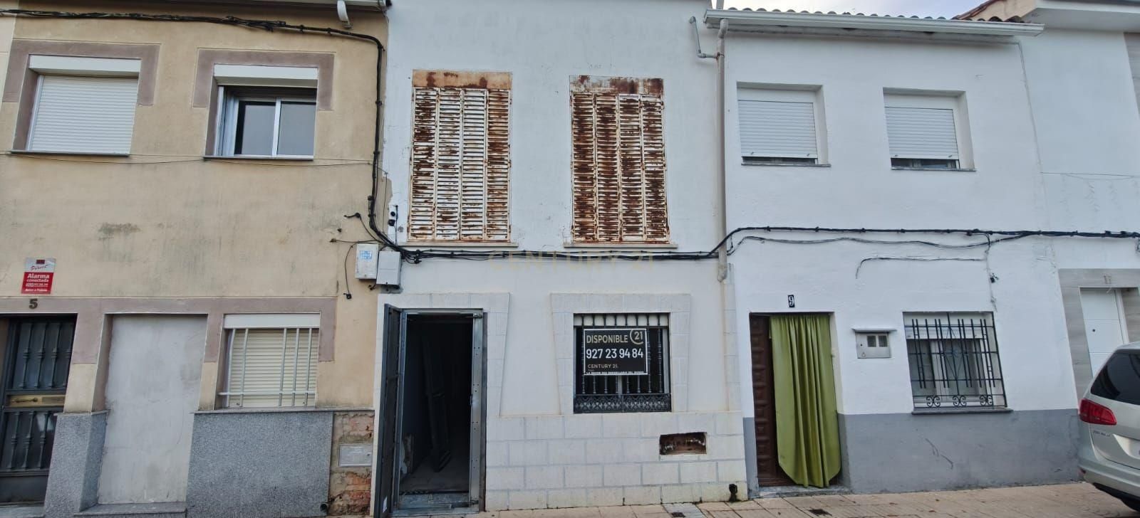 Vista exterior de Casa o xalet en venda en Cáceres Capital