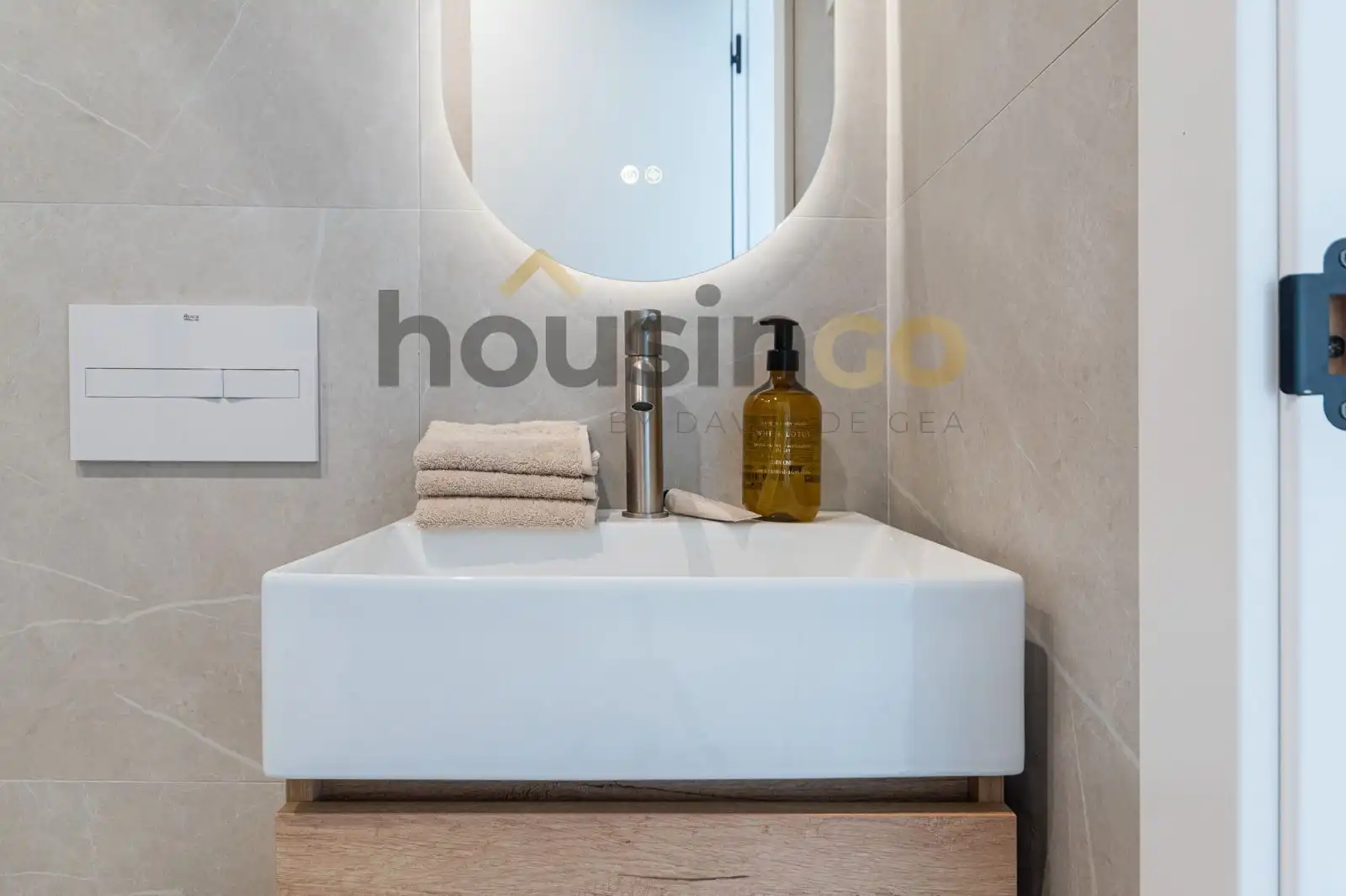 Badezimmer von Wohnung zum Verkauf in Madrid mit Klimaanlage, Heizung und Möbliert