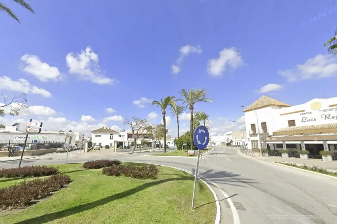 Vista exterior de Piso en venta en Lebrija con Balcón