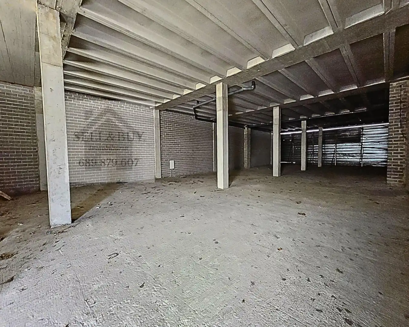 Local comercial de lloguer a Revilla, imagen 5