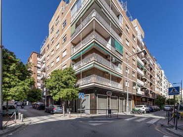 Piso con balcón en venta en Beiro