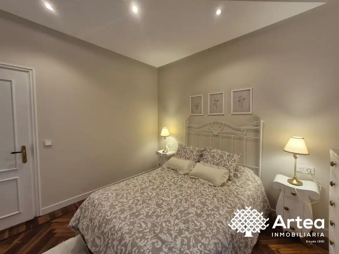 Habitación de Piso de alquiler en Bilbao  con Calefacción, Jardín privado y Horno