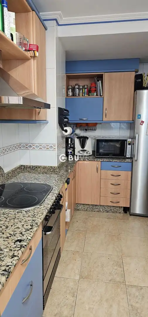 Cocina de Dúplex en venta en Teo con Calefacción, Trastero y Amueblado