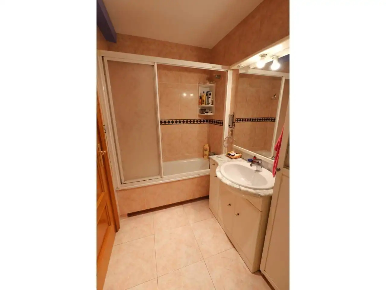 Badezimmer von Maisonette zum Verkauf in L'Hospitalet de Llobregat mit Klimaanlage, Heizung und Terrasse