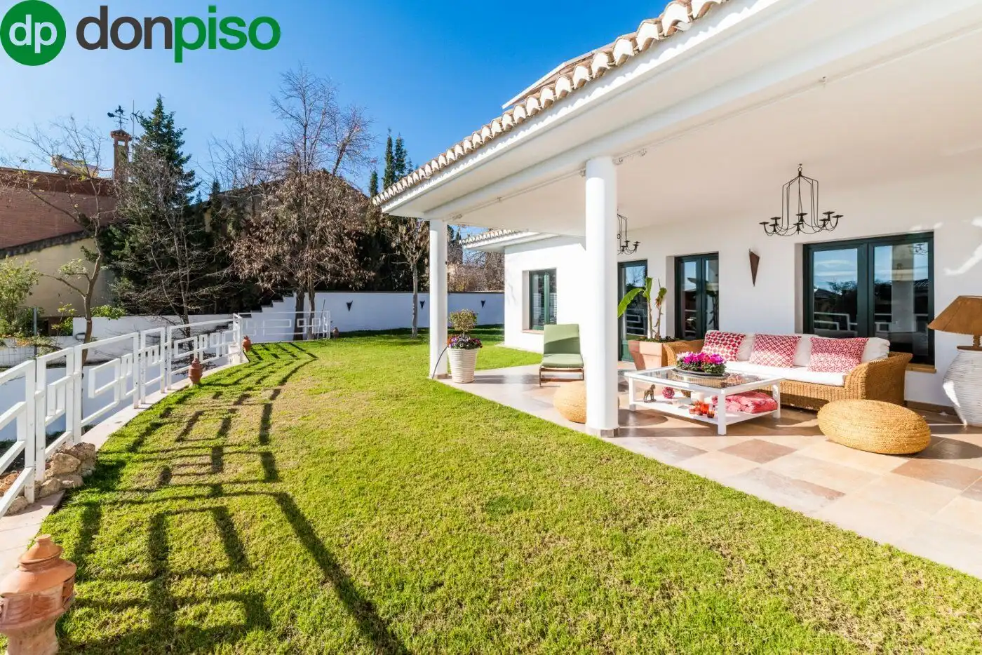 Vista exterior de Casa o chalet en venta en Albolote con Jardín privado, Terraza y Trastero