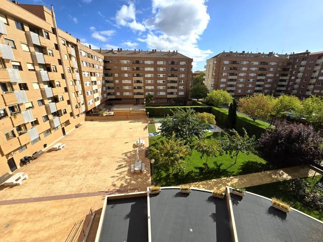 Piso en Venta en Logroño - Purita Ugalde en Oeste
