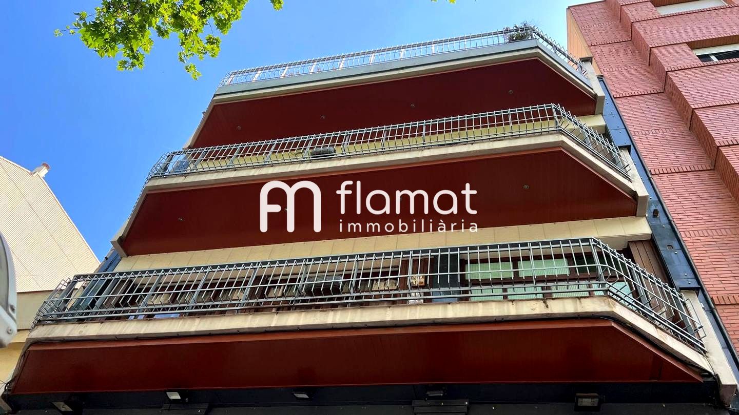 Exterior view of House or chalet for sale in  Barcelona Capital