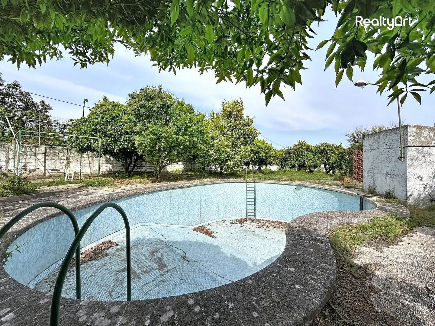 Schwimmbecken von Residential zum Verkauf in Valencina de la Concepción