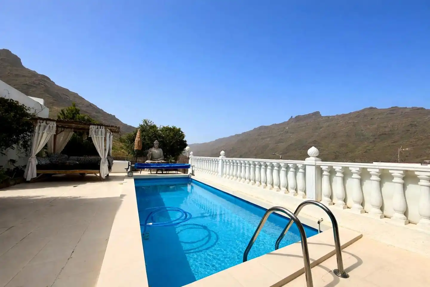 Piscina de Casa o xalet en venda en Mogán amb Aire condicionat, Jardí privat i Terrassa