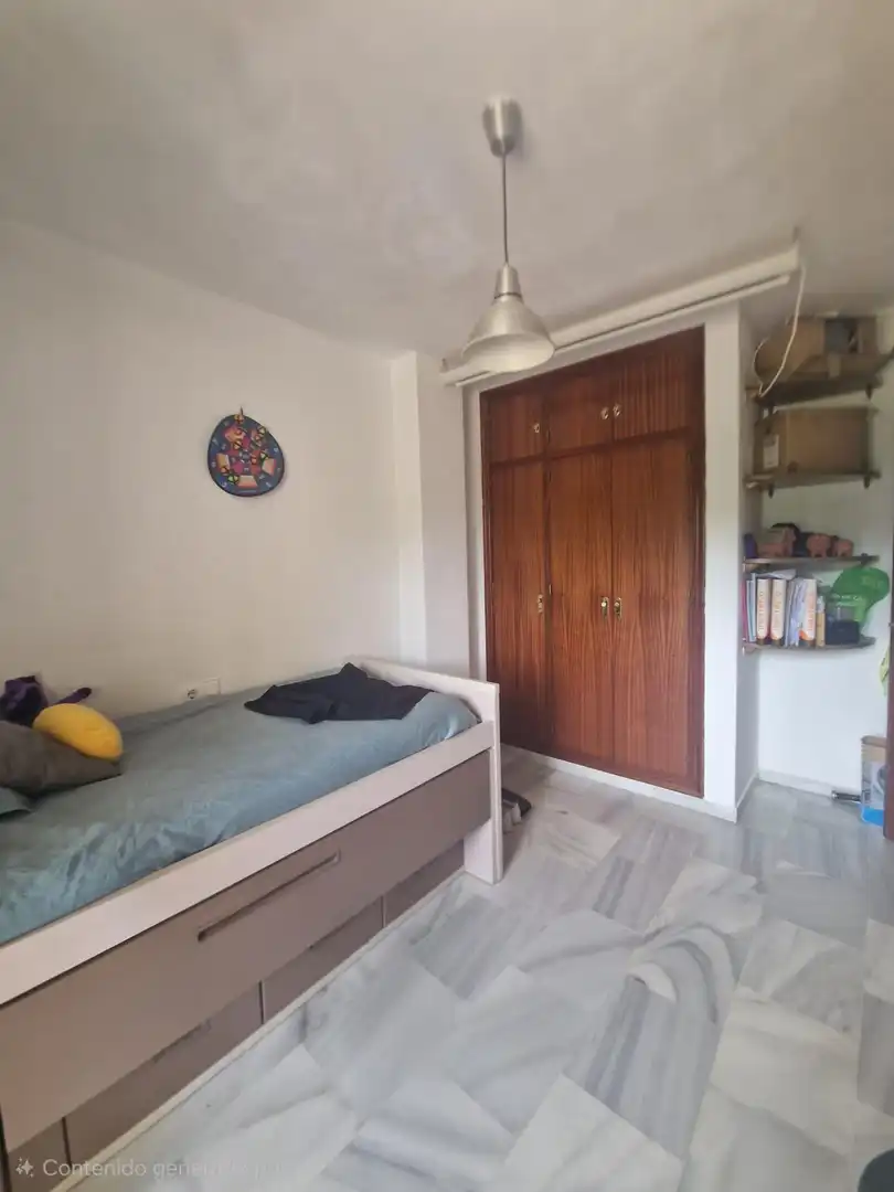 Dormitori de Casa adosada en venda en Puerto Real amb Aire condicionat, Jardí privat i Traster