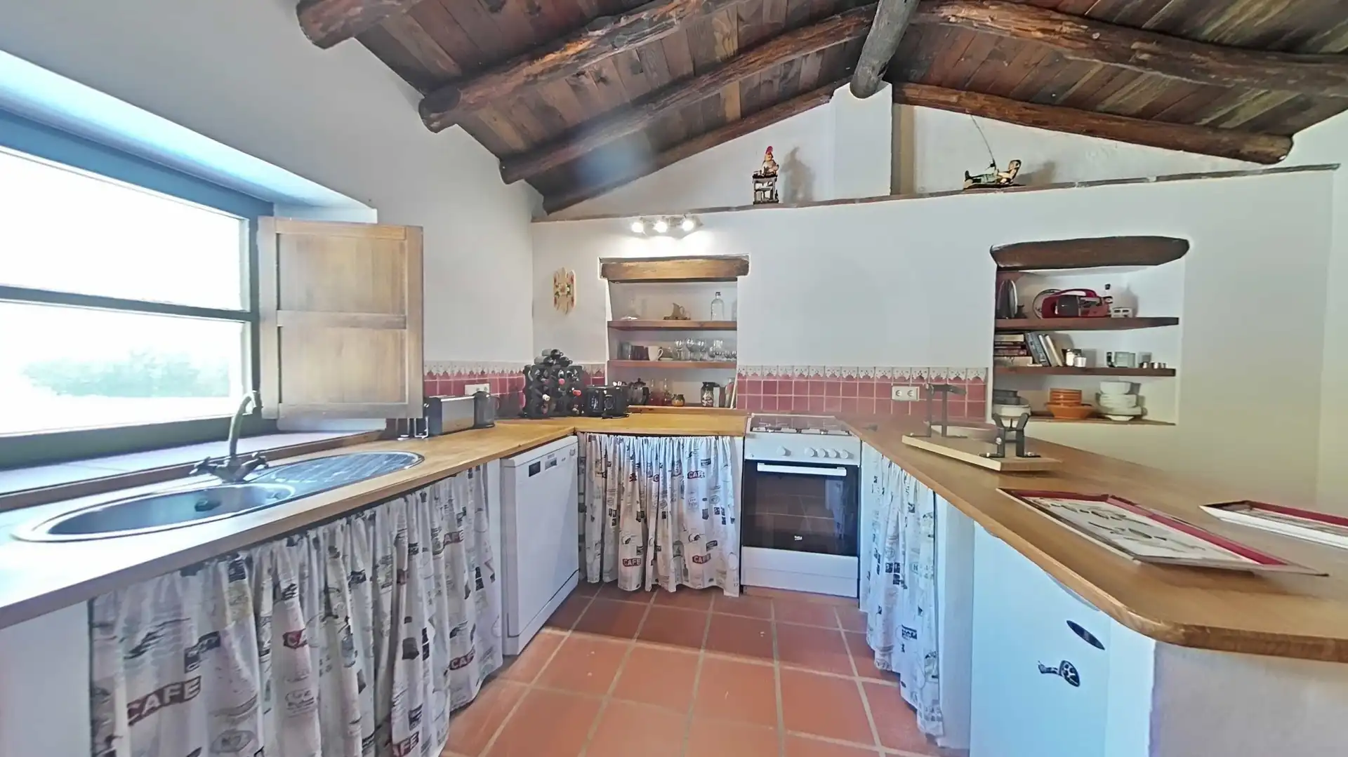 Cocina de Casa o chalet en venta en Cortes de la Frontera con Aire acondicionado, Calefacción y Terraza
