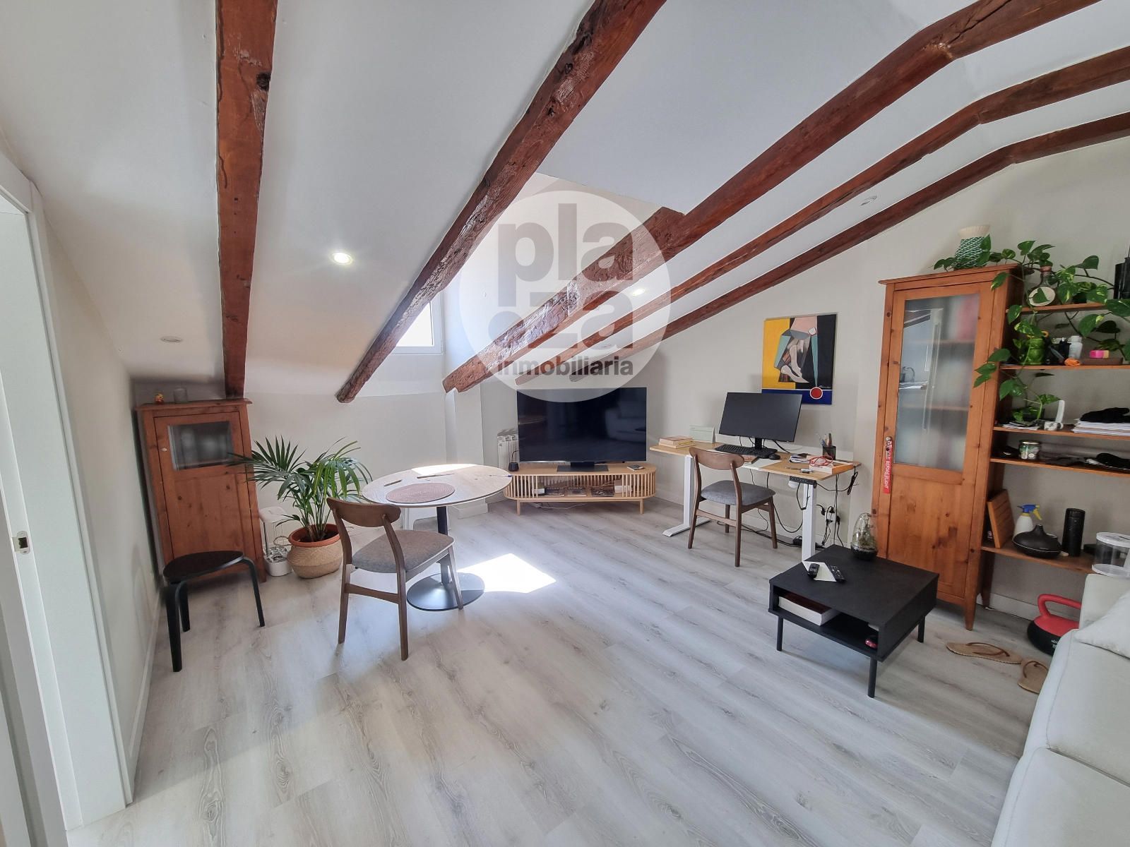 Sala d'estar de Àtic en venda en Burgos Capital amb Calefacció