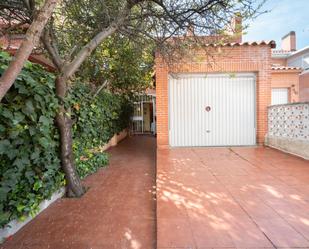 Vista exterior de Casa o xalet en venda en Colmenar Viejo amb Calefacció i Traster