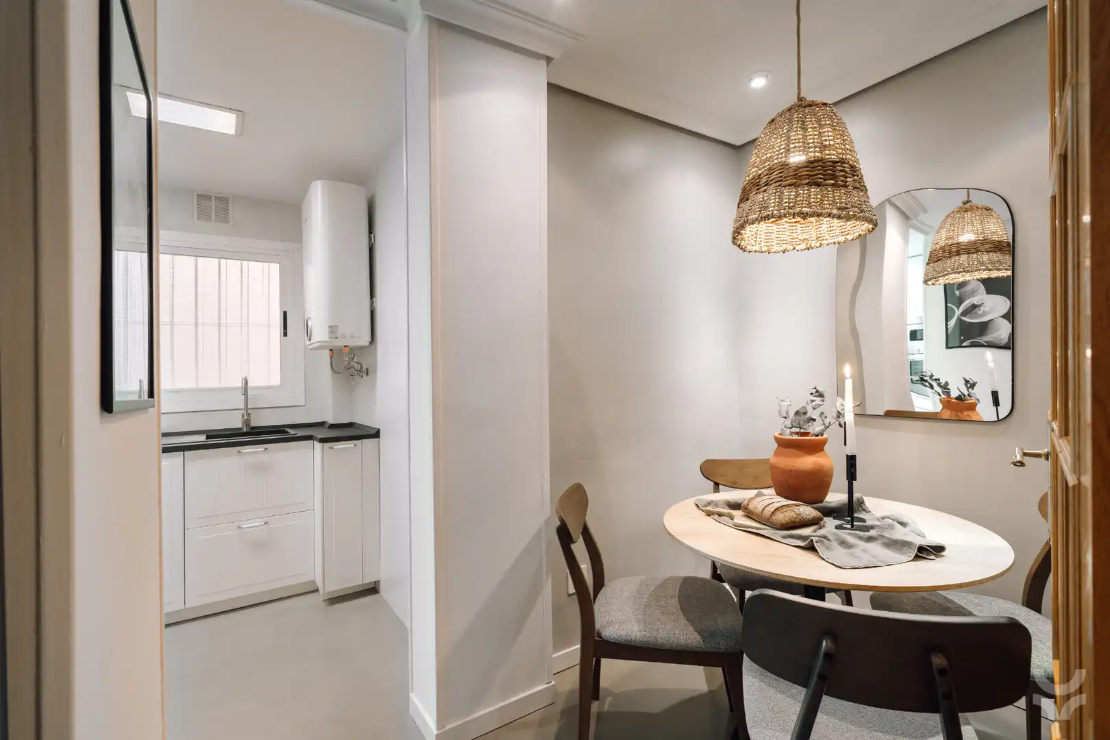 Cocina de Apartamento de alquiler en Madrid con Calefacción, Amueblado y Horno