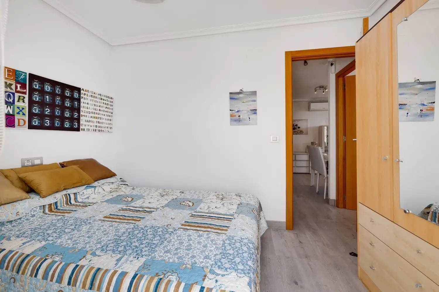 Habitación de Ático en venta en Torrevieja con Aire acondicionado y Terraza