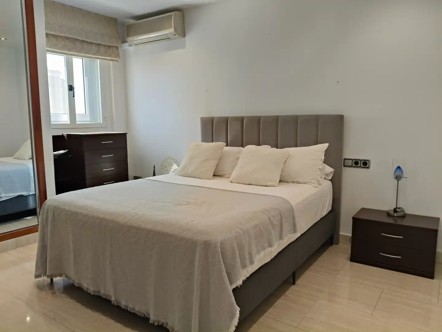 Habitación de Ático en venta en Gandia con Aire acondicionado, Terraza y Amueblado