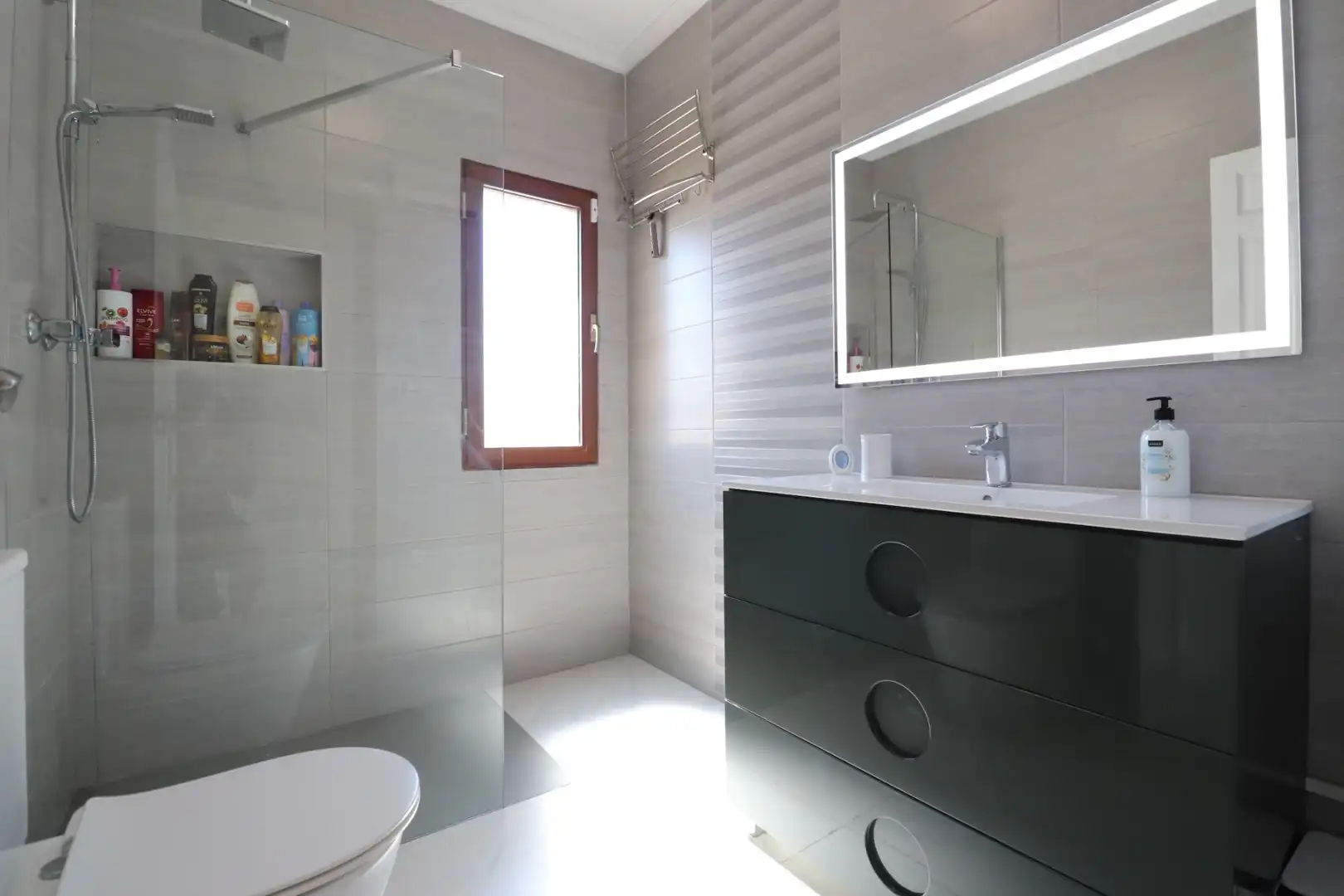 Baño de Casa o chalet en venta en Formentera del Segura con Terraza y Piscina