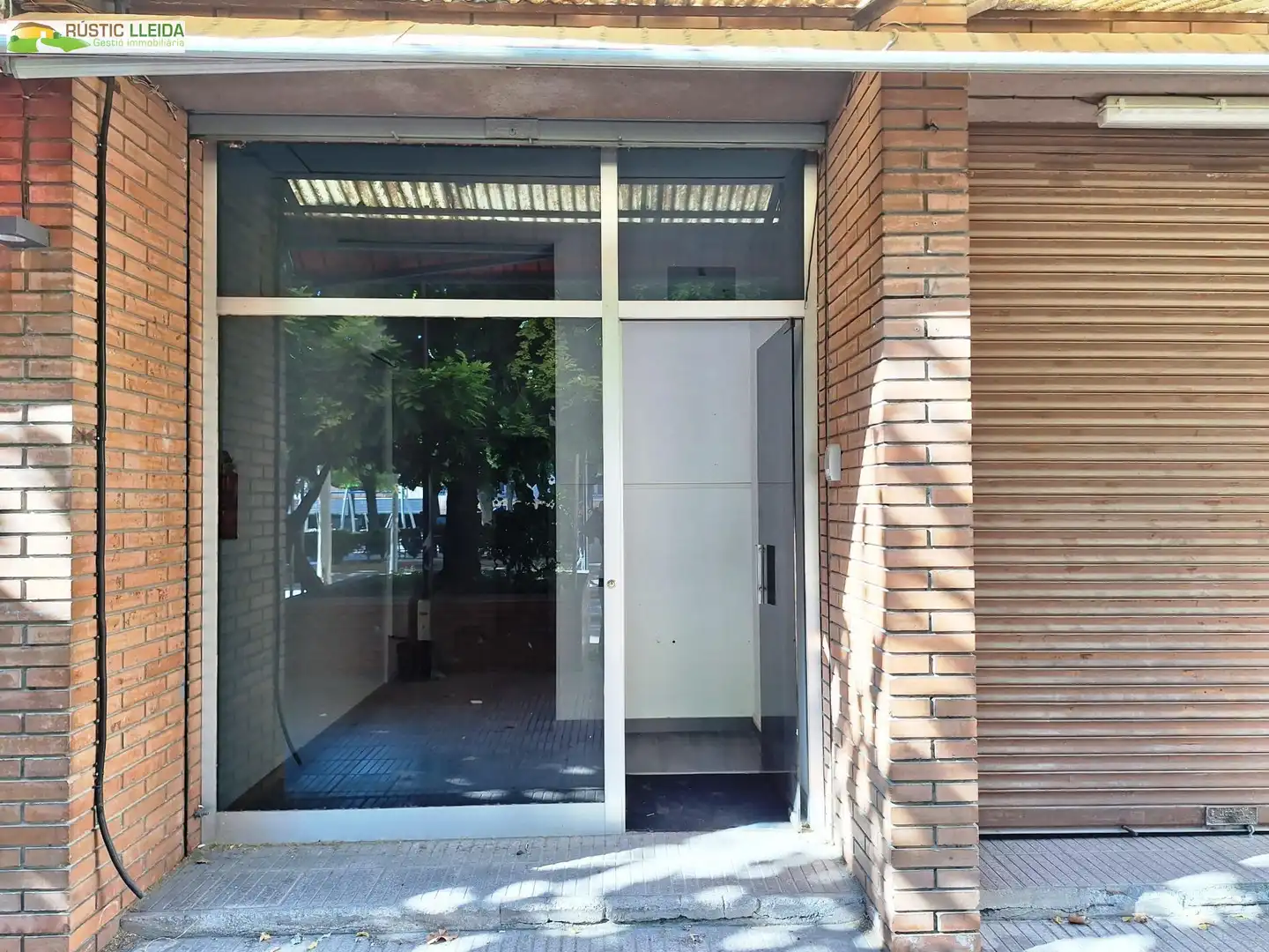 Local comercial en alquiler en Tàrrega, imagen 2