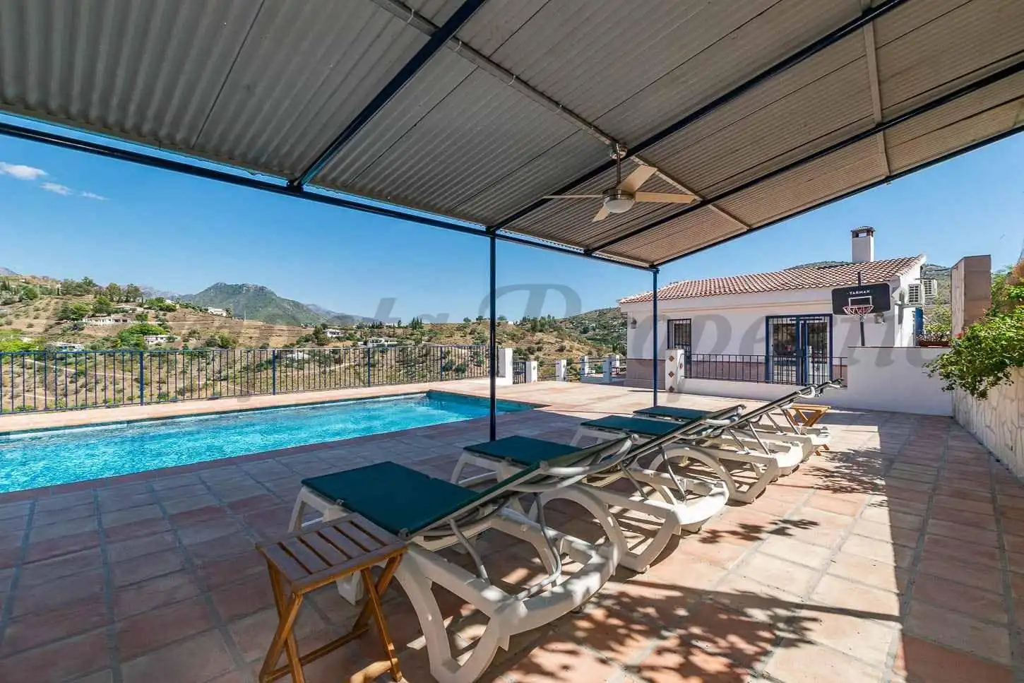 Terrace of Houses for rent in Cómpeta  with Air Conditioner, Private garden and Terrace