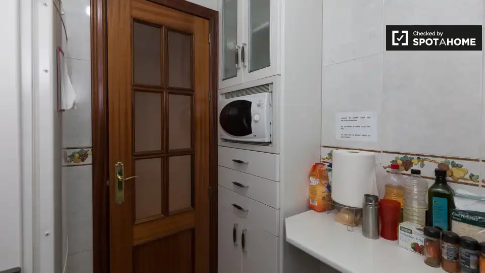 Room in Granada, Granada