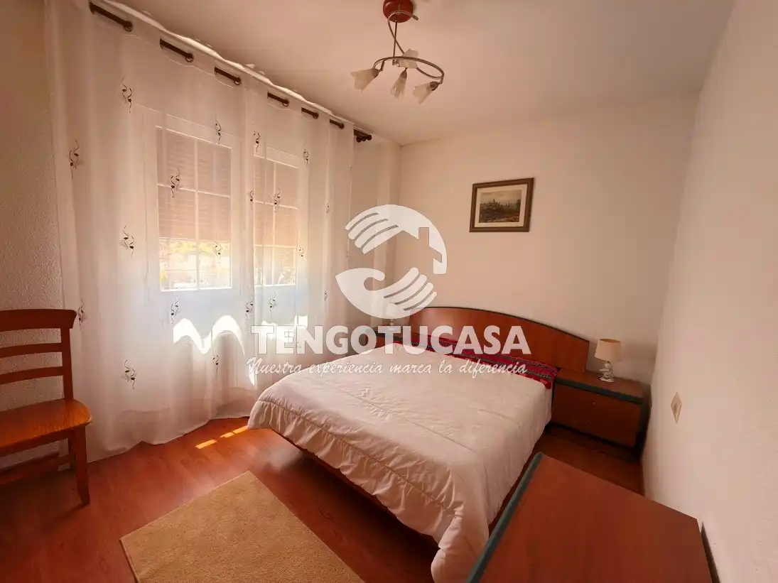 Habitación de Casa o chalet en venta en Bargas con Aire acondicionado, Calefacción y Jardín privado