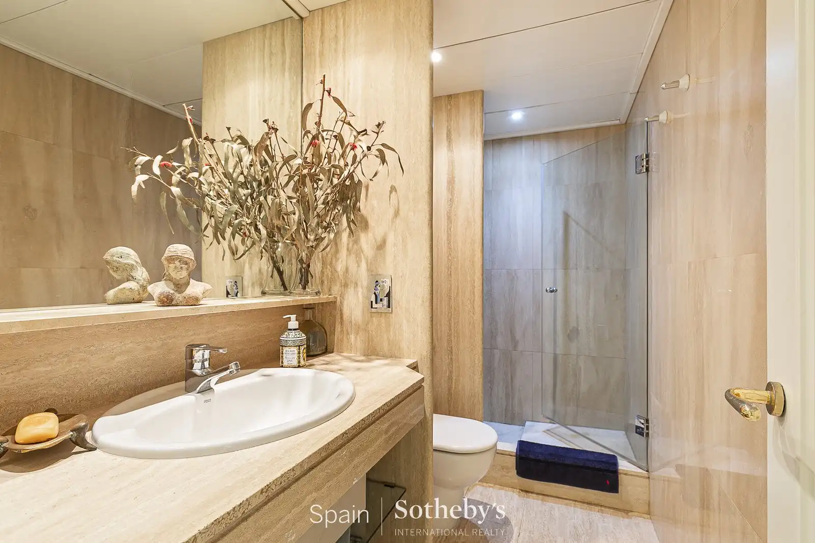 Bathroom of Apartments for sale in Sitges  with Air Conditioner, Storage room and Community pool