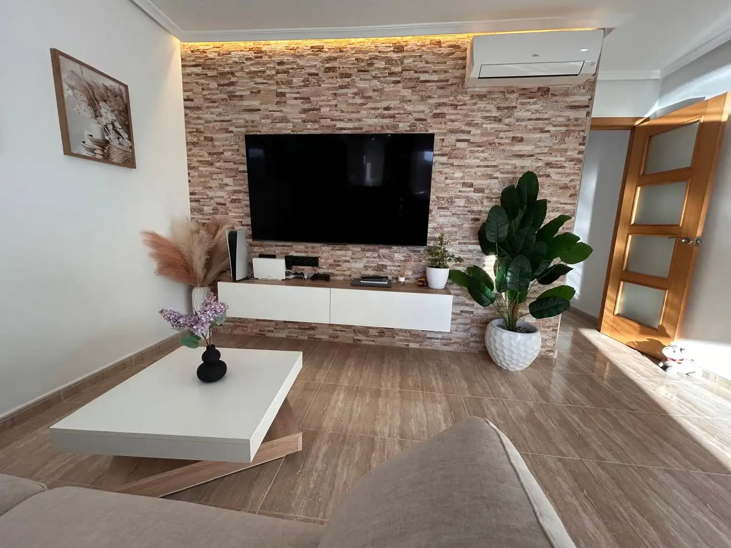 Living room of Flat for sale in Dolores  with Air Conditioner, Terrace and Furnished