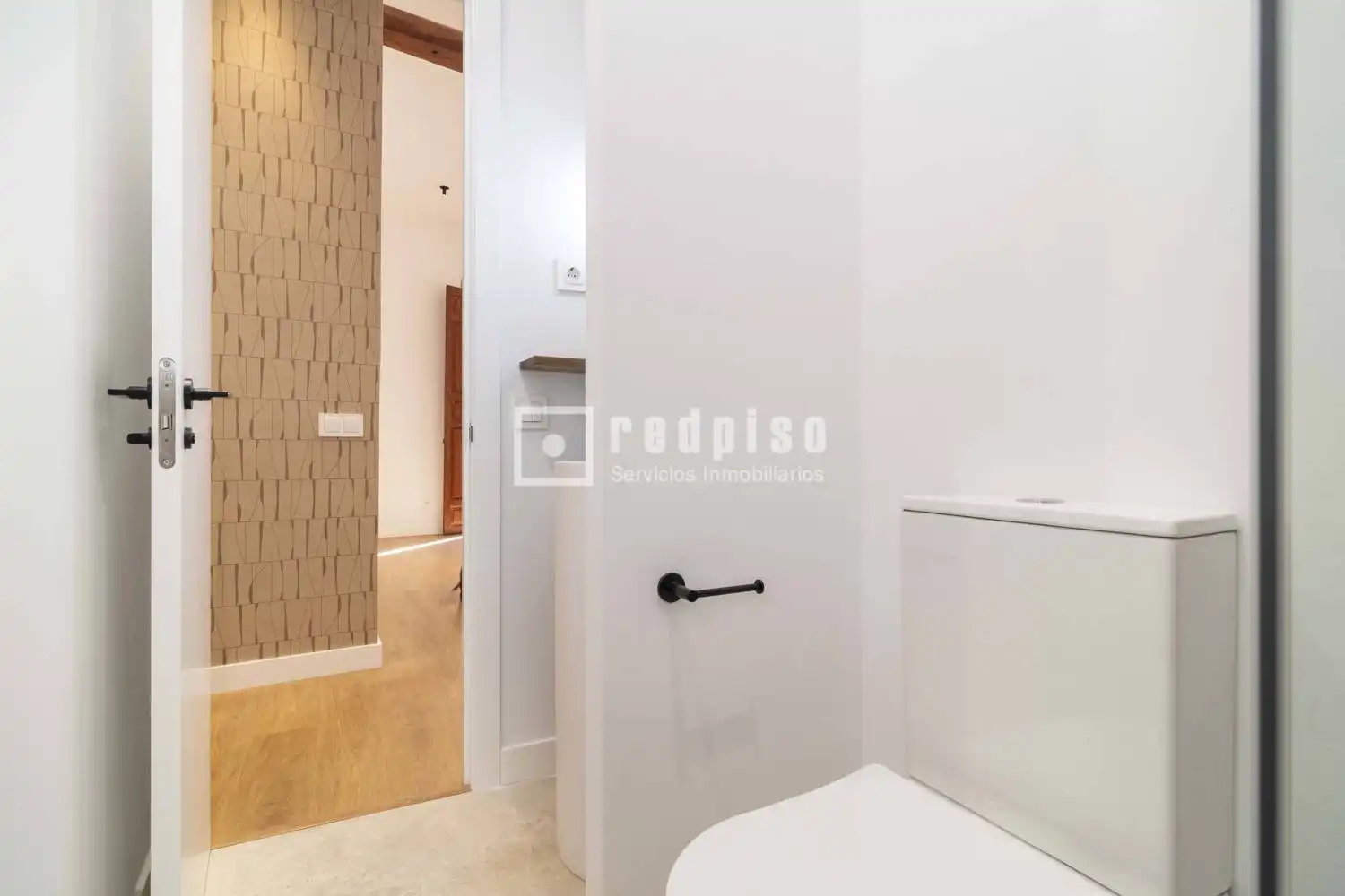 Badezimmer von Wohnung zum Verkauf in Madrid mit Klimaanlage, Heizung und Abstellraum