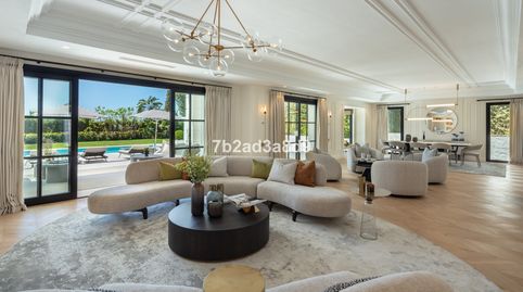 Oasis de Lujo en La Concha: Villa de 6 Habitaciones con Vistas Espectaculares, imatge 5