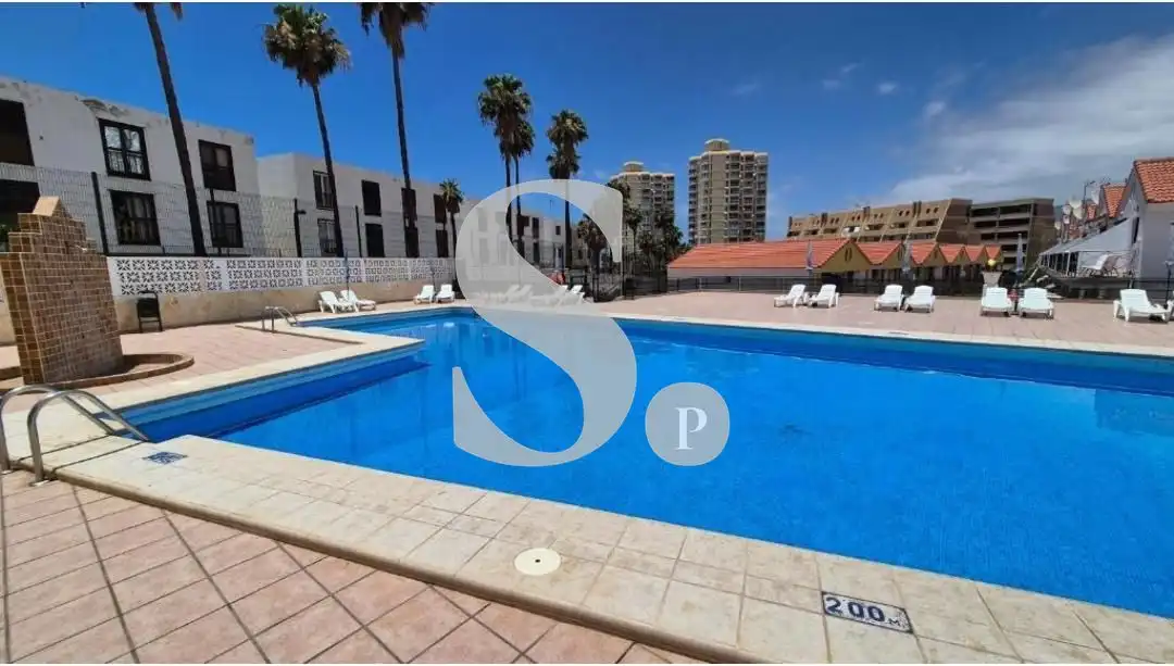 Bungalow amb piscina en venda a Calle Noelia Afonso Cabrera, imagen 2
