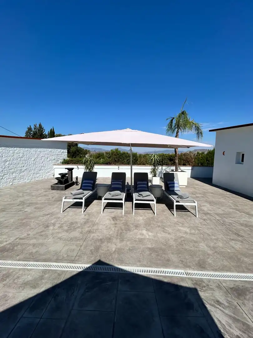 Terrassa de Casa o xalet en venda en Cártama amb Aire condicionat, Calefacció i Jardí privat