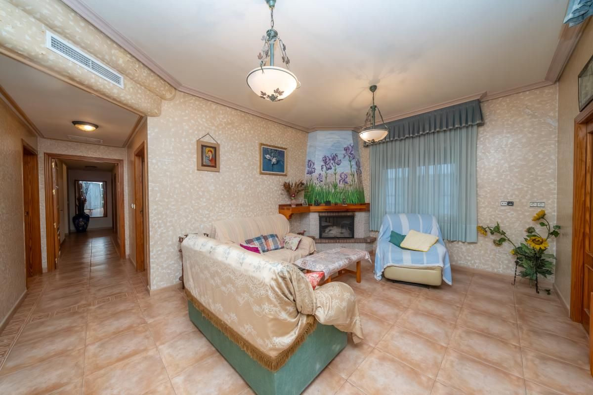 Houses for sale in Vereda Virgen del Camino, Callosa de Segura