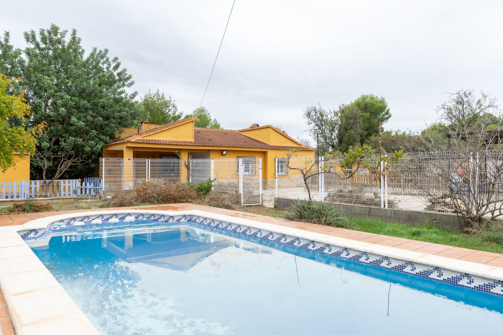 Swimming pool of House or chalet for sale in Llíria  with Air Conditioner, Heating and Private garden