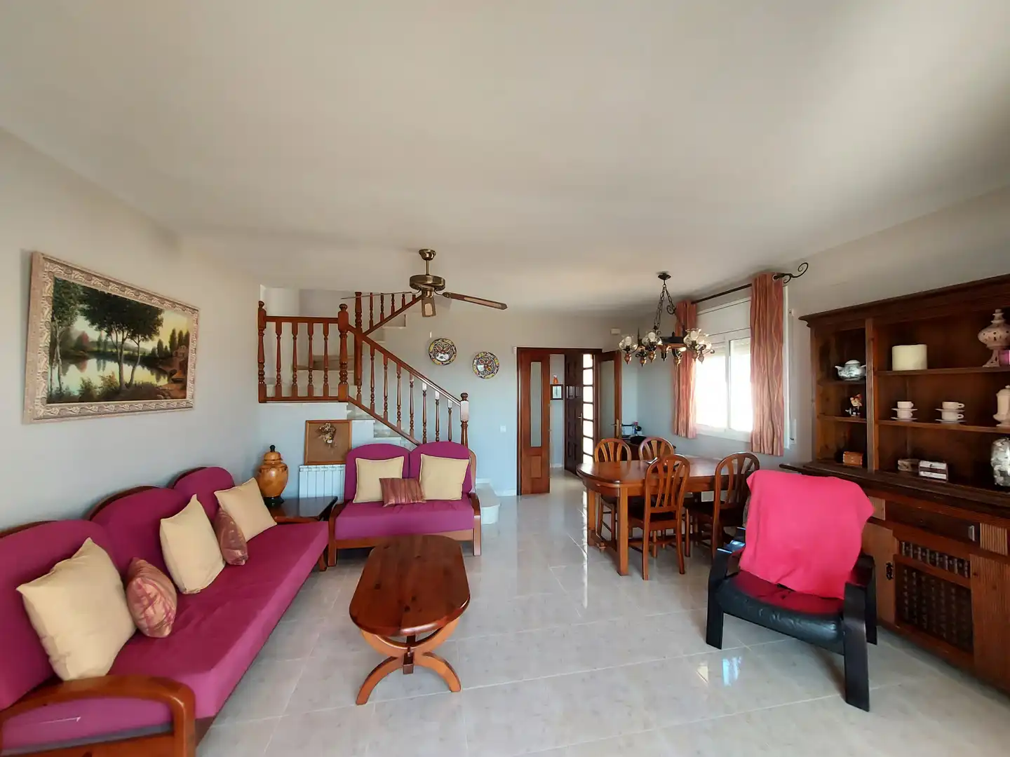 Sala de estar de Casa adosada en venta en El Vendrell con Jardín privado, Terraza y Piscina