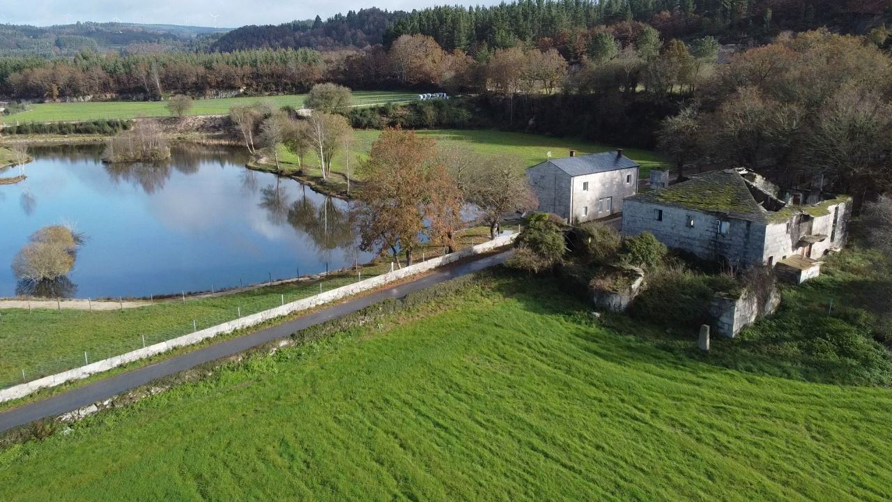 Country house for sale in Lugo Capital  with Air Conditioner, Heating and Private garden