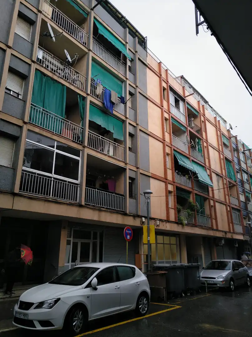 Exterior view of Flat for sale in Canovelles  with Terrace