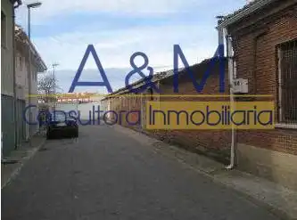 Terreny residencial en venda a Jardines