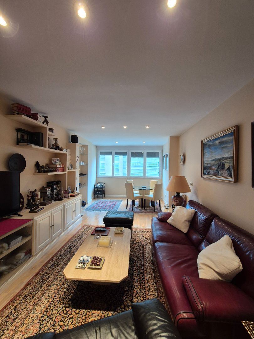Living room of Flat for sale in  Madrid Capital  with Heating, Parquet flooring and Terrace