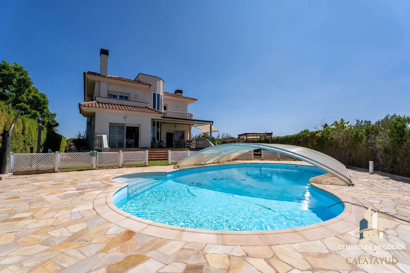 Piscina de Casa o xalet en venda en Calatayud amb Aire condicionat, Calefacció i Parquet